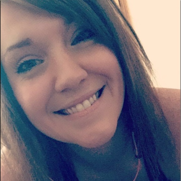 Meet your Posher, Amber - Picture 1 of 1